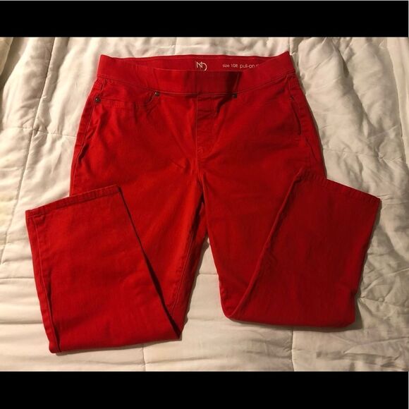 Nice pull on pants by New Directions in size 10R - Picture 1 of 3